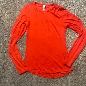 Lululemon hold tight